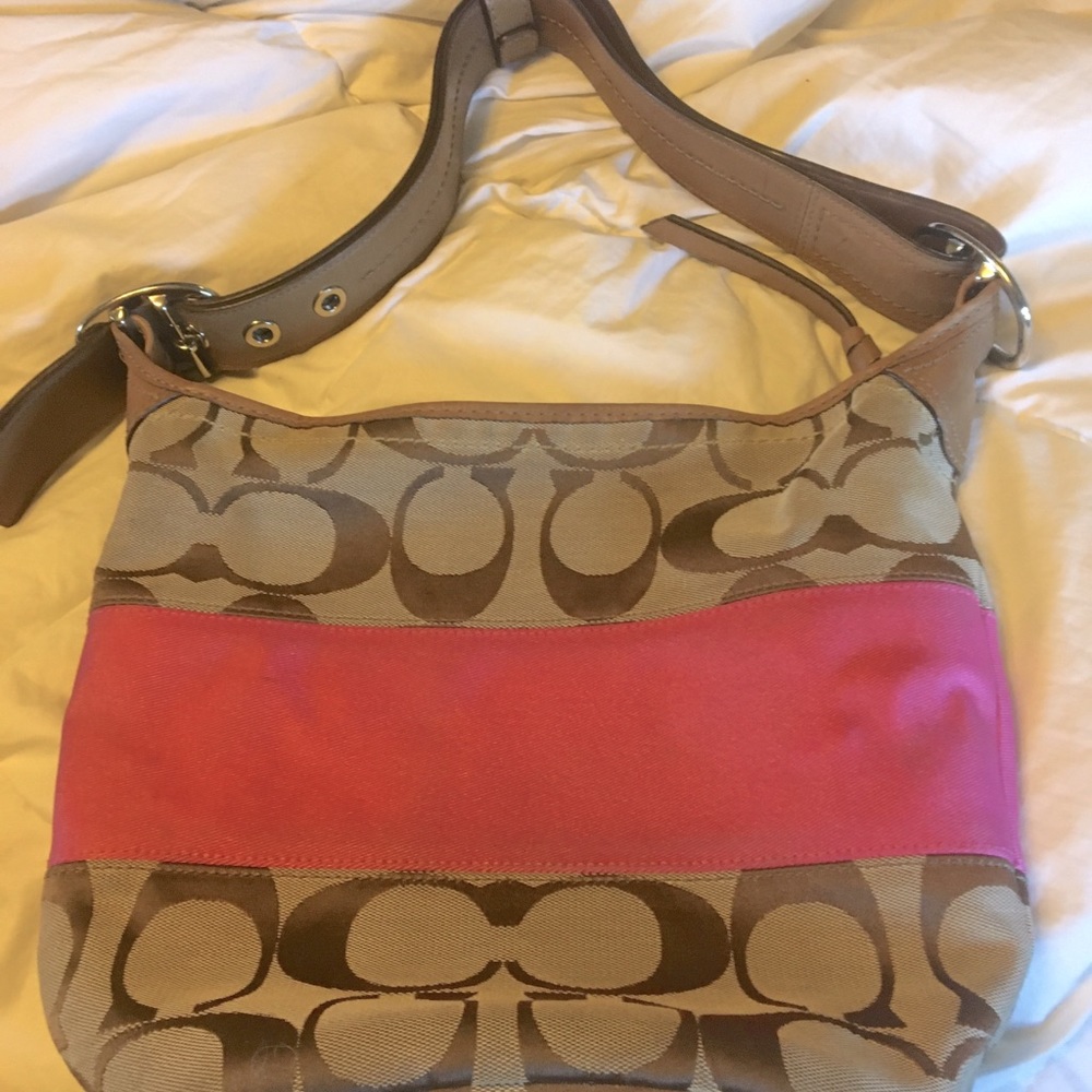 Coach w pink stripe